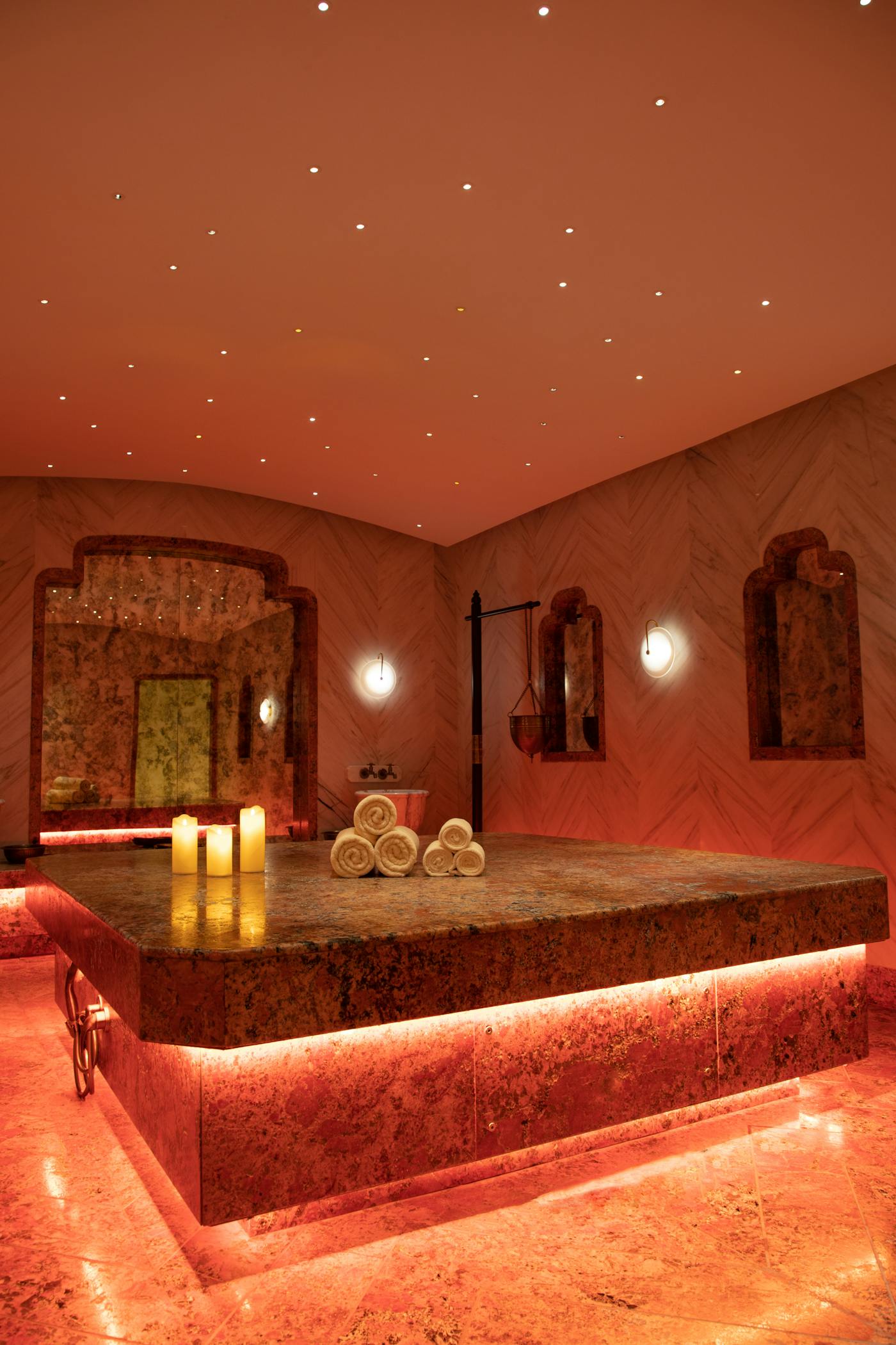 Hammam de luxe avec ambiance tamisée